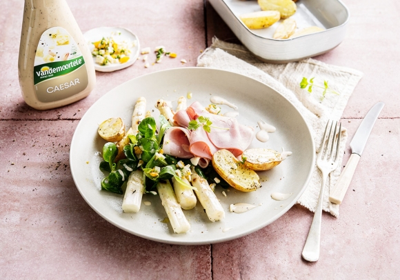 Slaatje met witte asperges - Salade d'asperges blanches