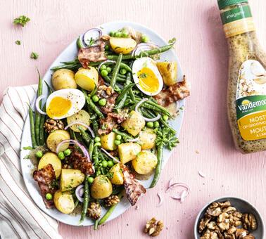 Salade de haricots verts, œufs et lardons